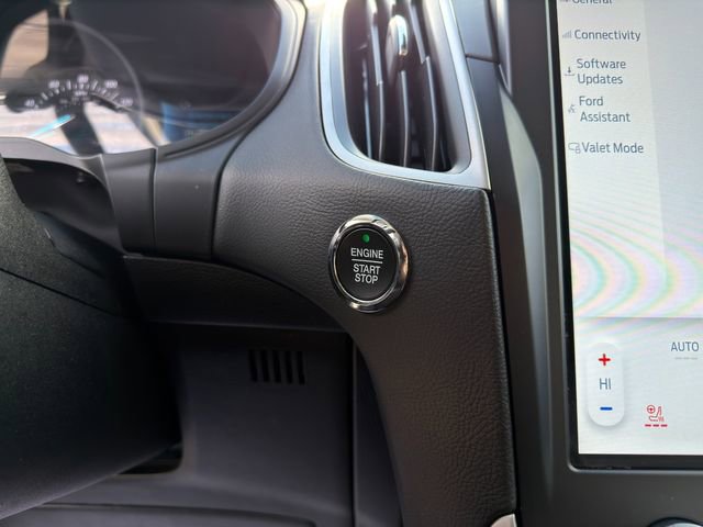 Used 2023 Ford Edge SEL w/ Convenience Package image 27