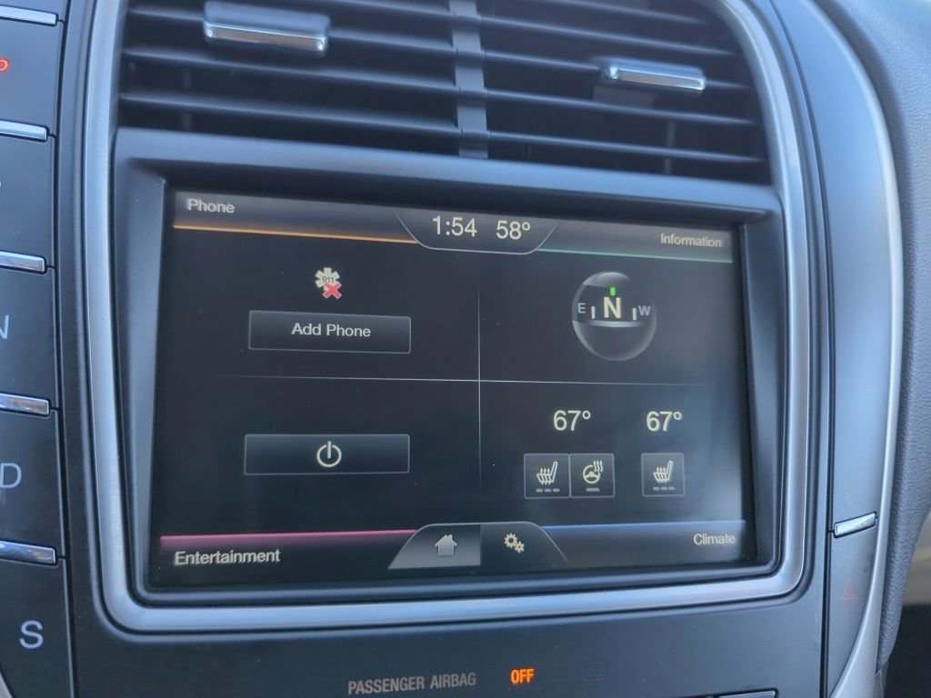 Used 2016 Lincoln MKX Select image 13