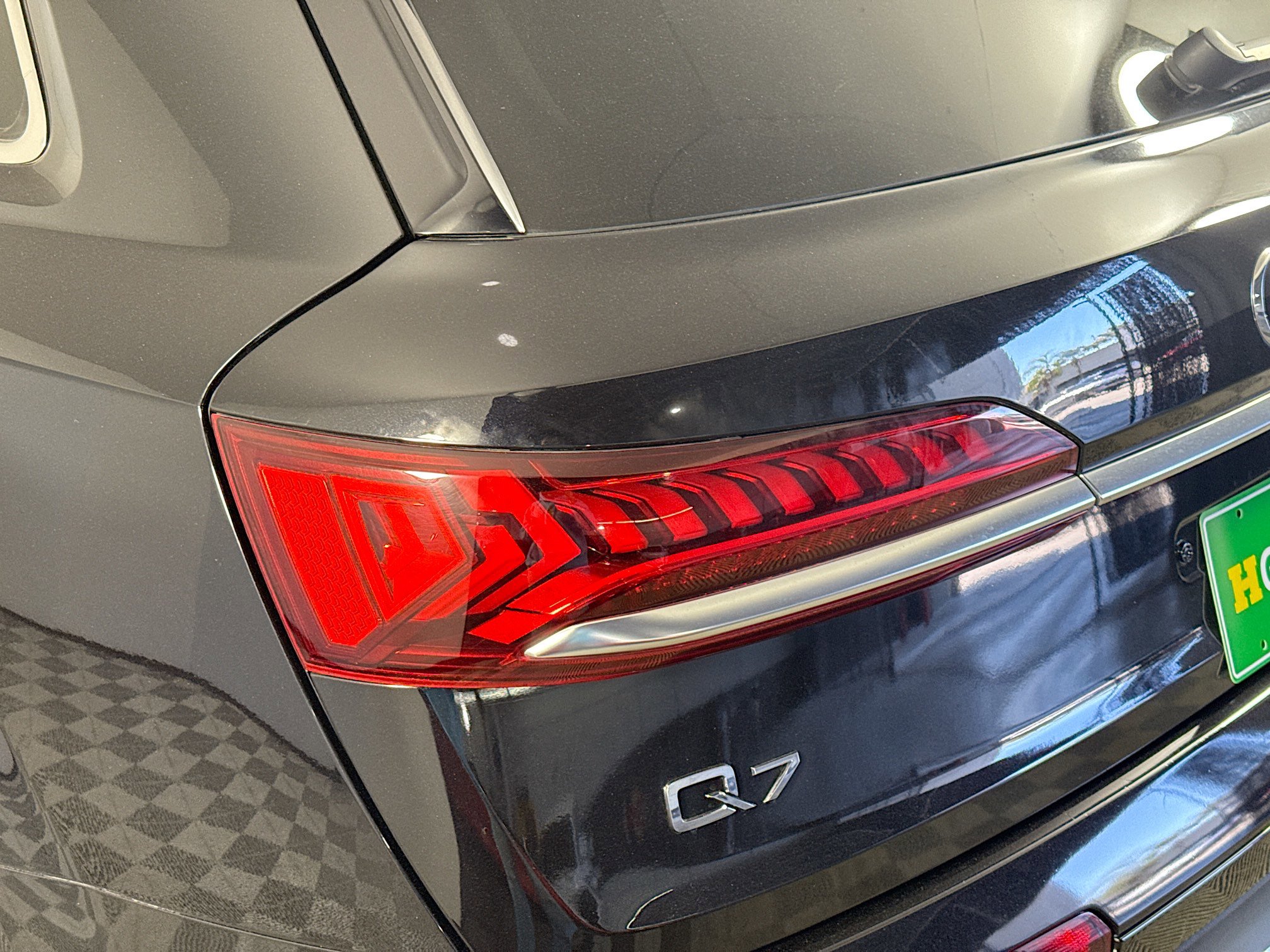 Used 2020 Audi Q7 3.0T Premium w/ Convenience Package image 36