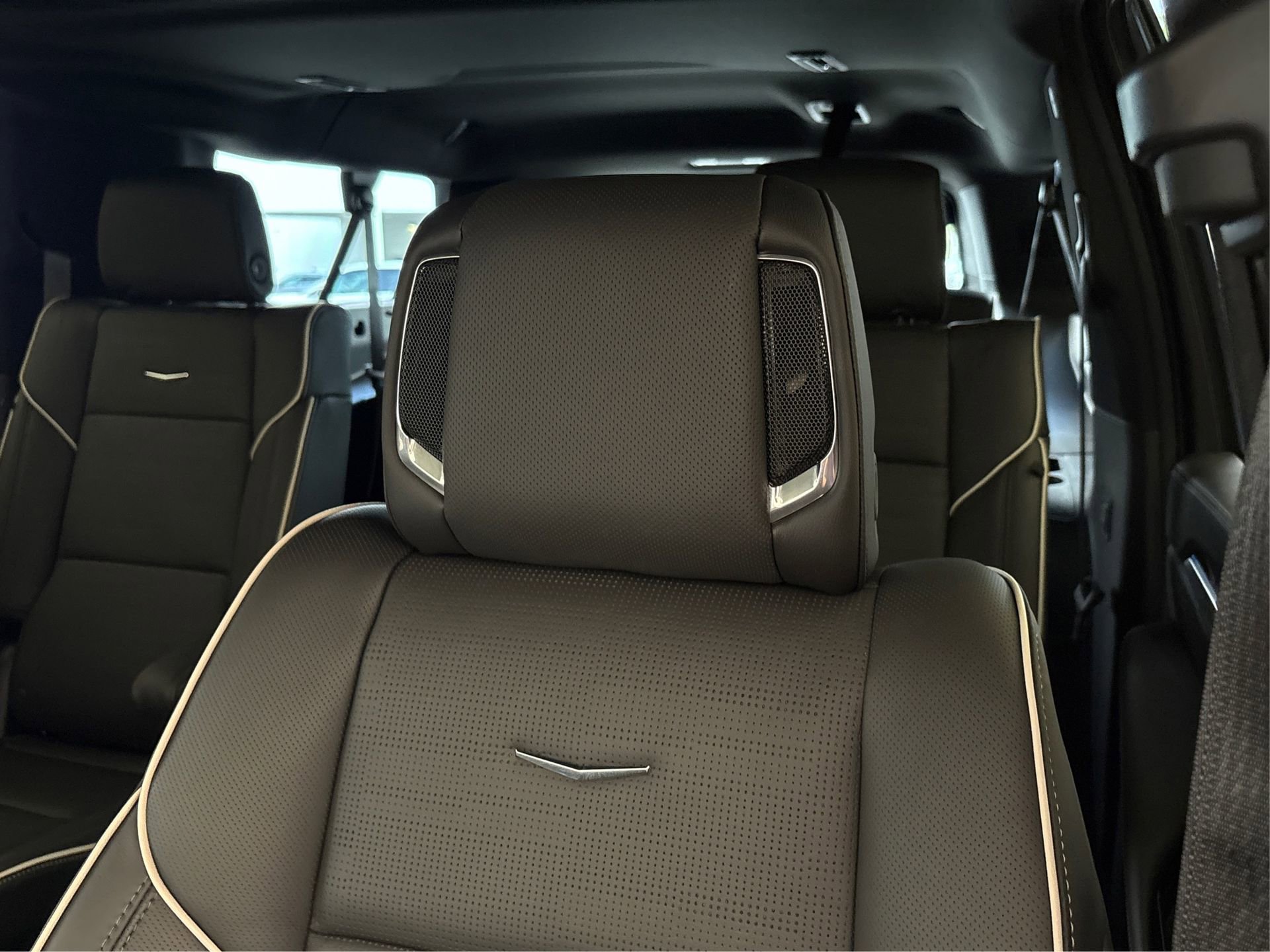 Certified 2026 Cadillac Escalade ESV Sport w/ LPO, ONYX Package image 31