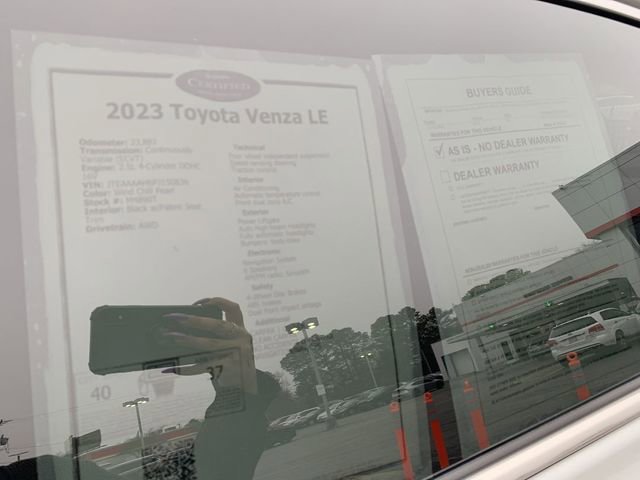 Used 2023 Toyota Venza LE image 36