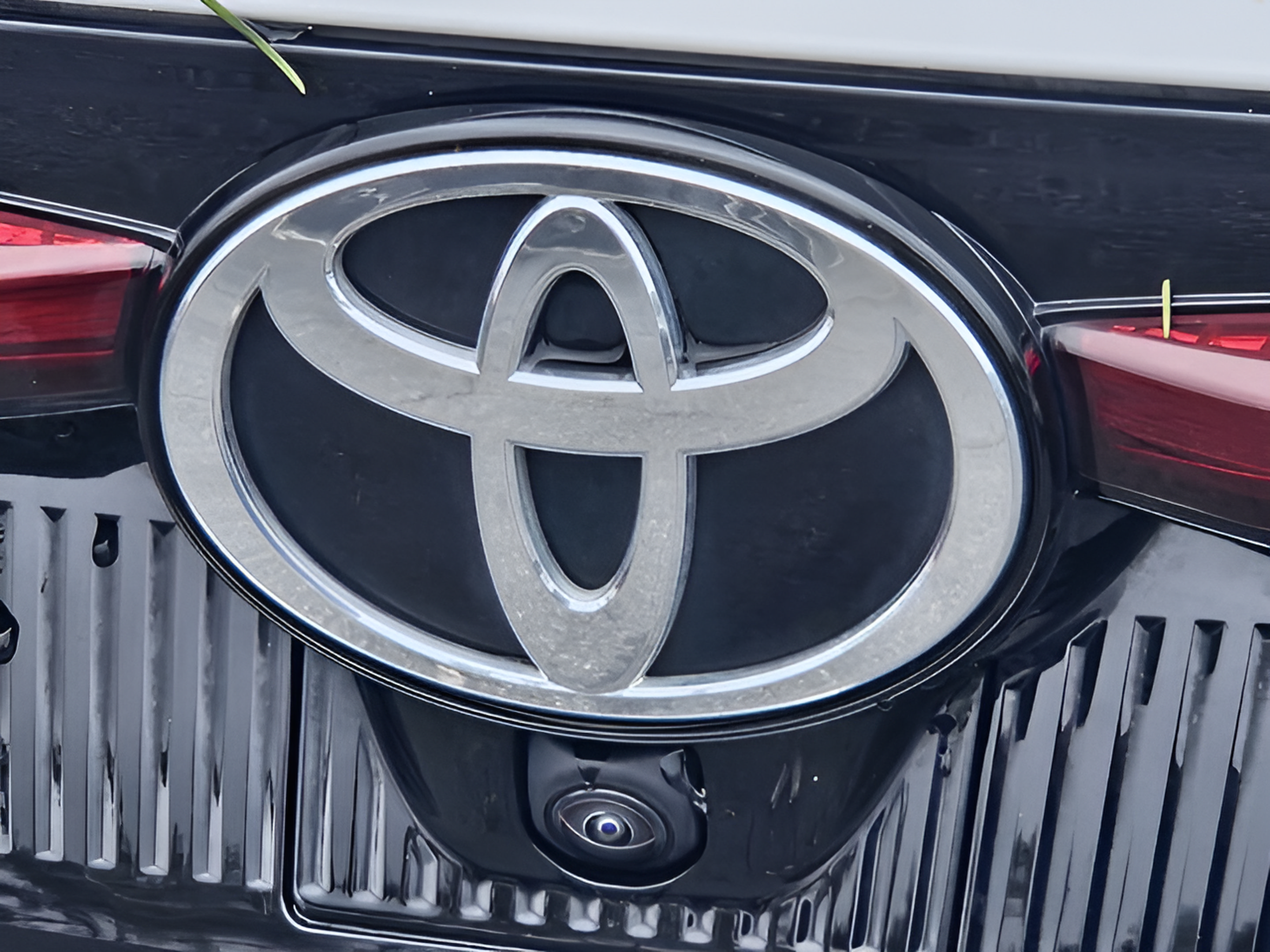 Certified 2023 Toyota Crown AWD/4WD image 29