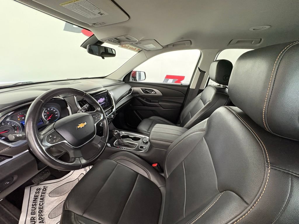 Used 2020 Chevrolet Traverse LT w/ LPO, Floor Liner Package AWD/4WD image 11