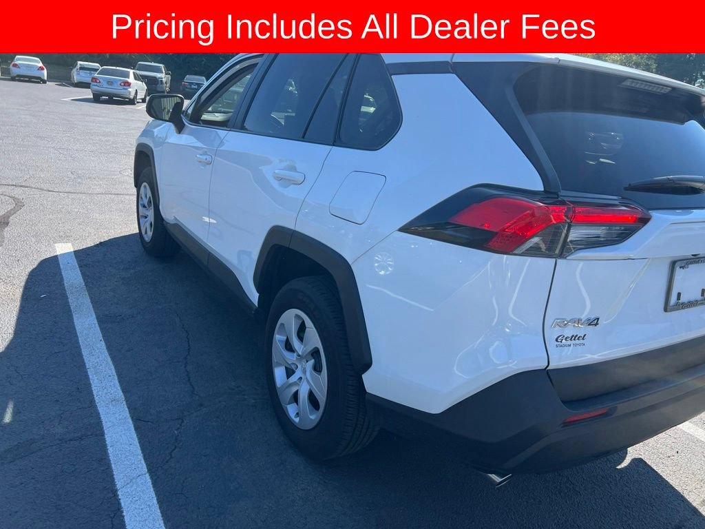 Used 2025 Toyota RAV4 LE AWD/4WD image 25