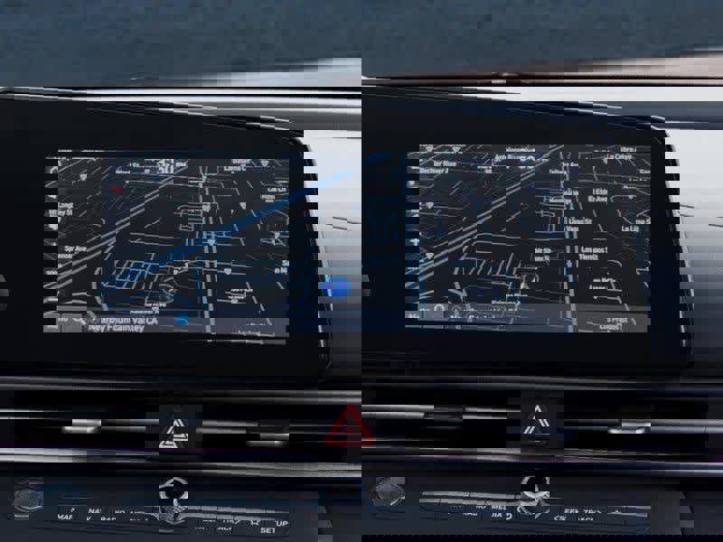 New 2025 Hyundai Elantra Limited image 10