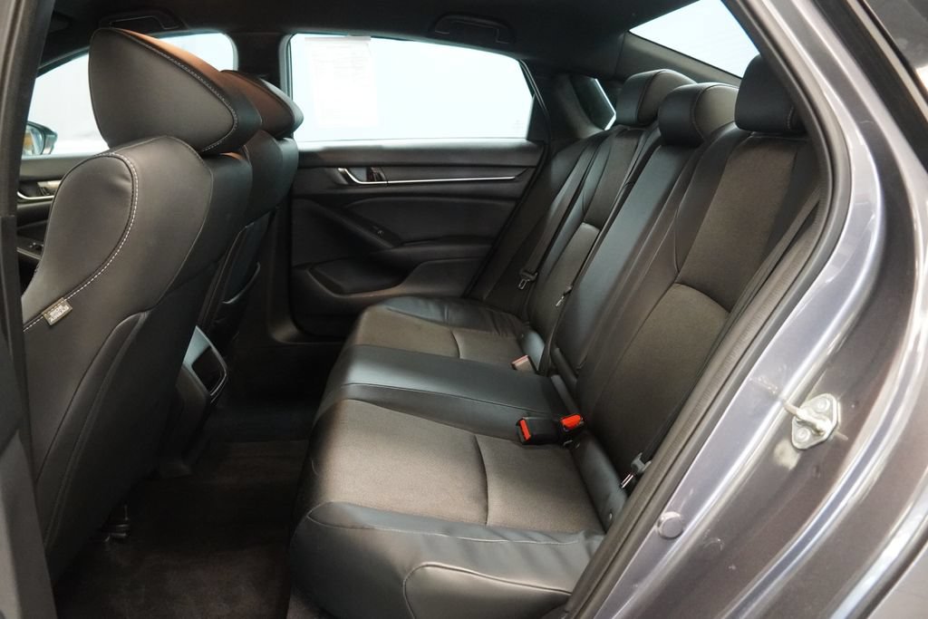 Used 2018 Honda Accord Sport image 26