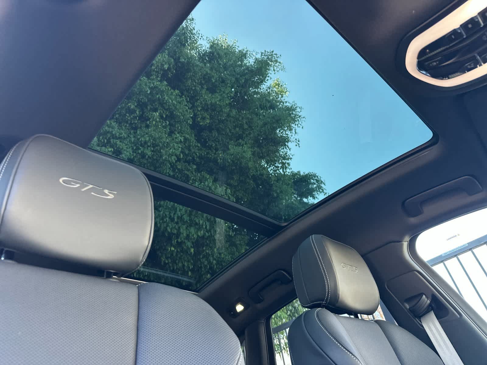 New 2026 Porsche Macan GTS AWD/4WD image 18