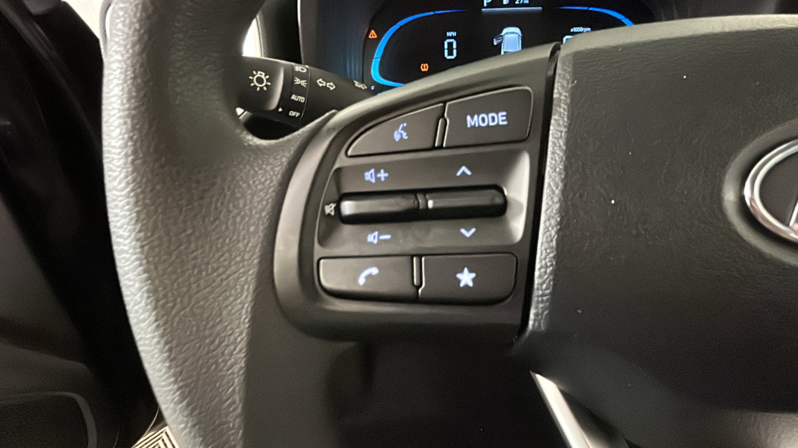 Used 2026 Hyundai Venue SE FWD image 20