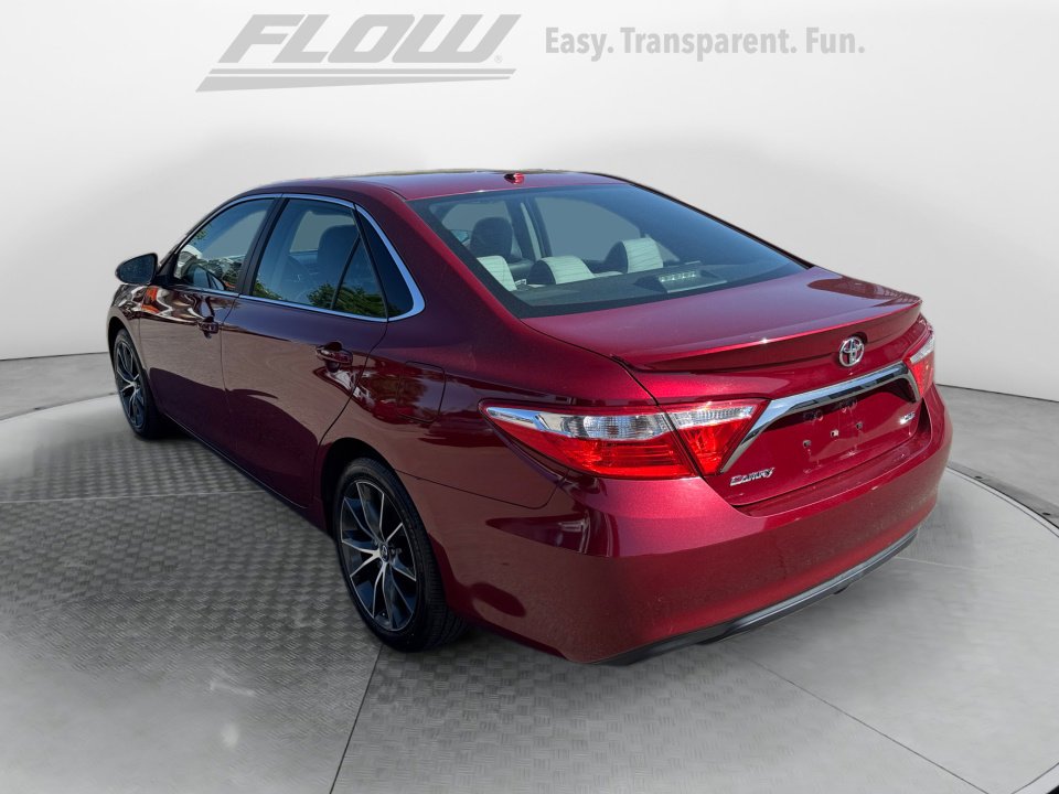 Used 2017 Toyota Camry XSE w/ Moonroof Package FWD image 6
