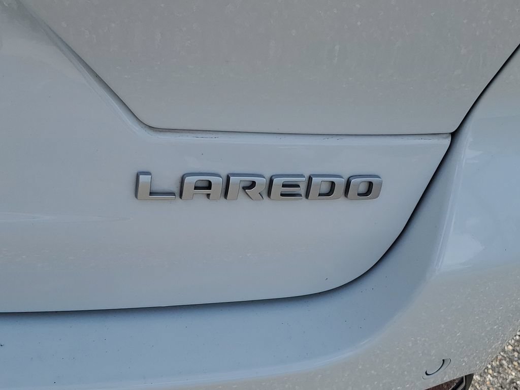 Used 2025 Jeep Grand Cherokee Laredo X w/ Luxury Tech Group I AWD/4WD image 29