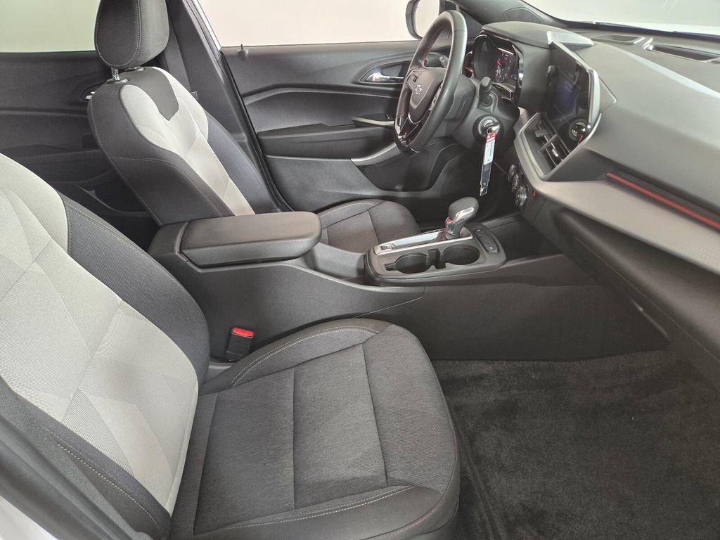 Used 2024 Chevrolet Trax RS w/ Driver Confidence Package FWD image 20