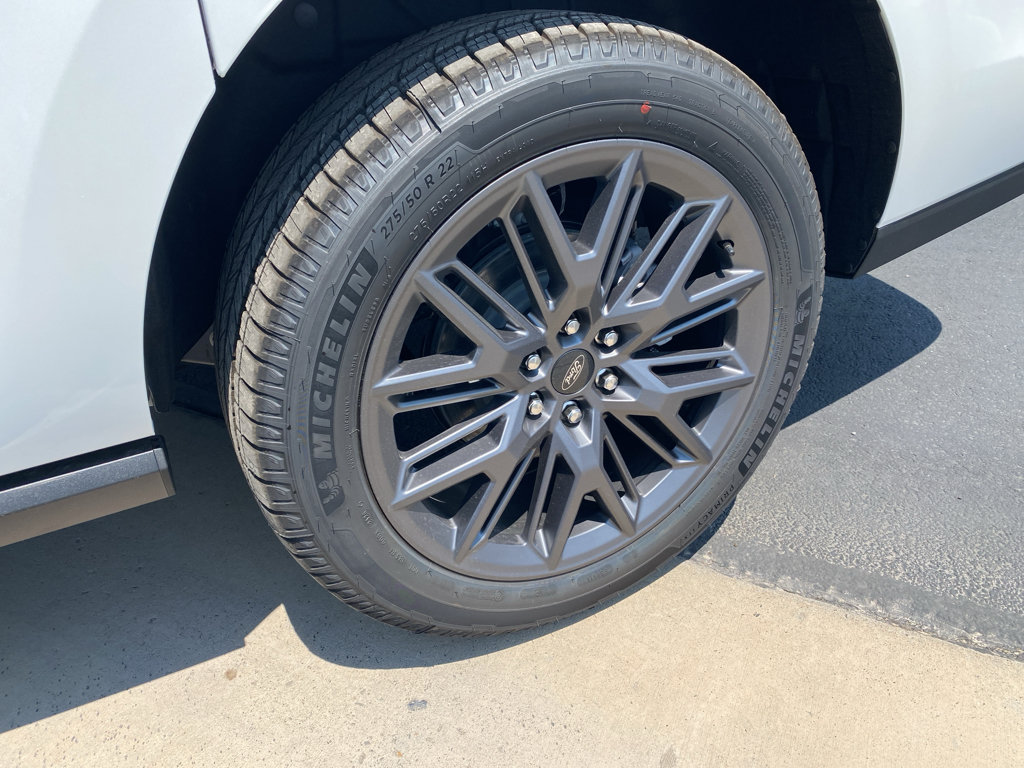 New 2027 Ford Expedition Max Platinum w/ Stealth Appearance Package AWD/4WD image 2