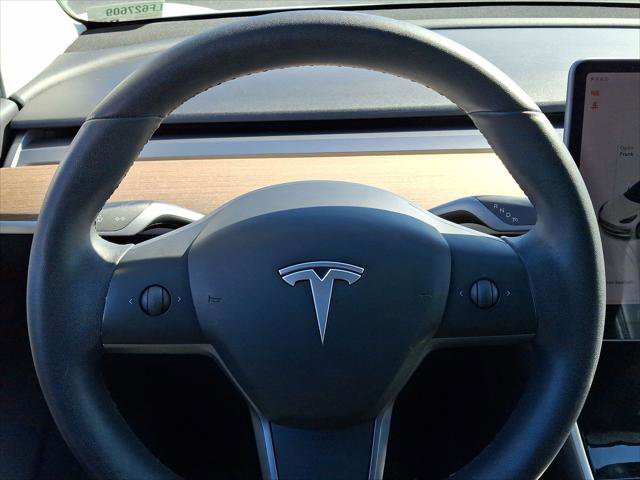Used 2020 Tesla Model 3 Performance image 16