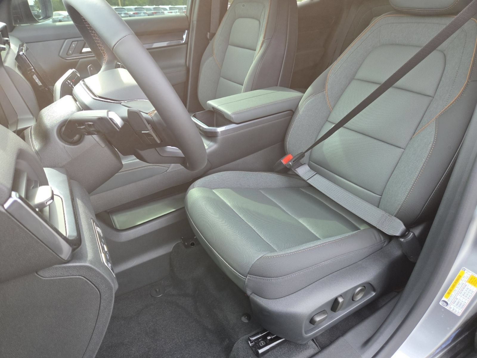 New 2026 GMC Terrain AT4 w/ Convenience Package III AWD/4WD image 27