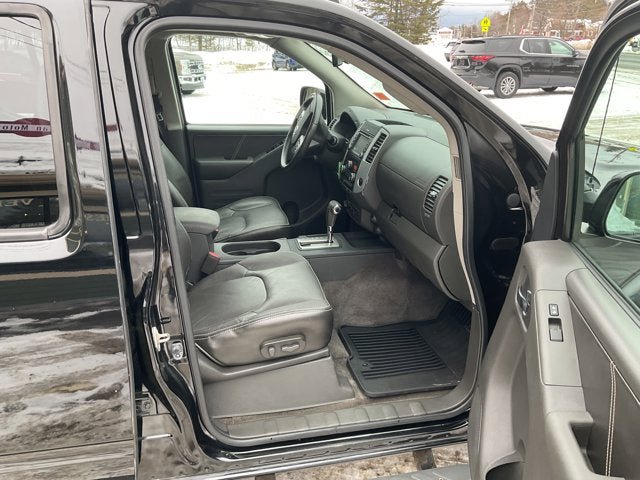 Used 2017 Nissan Frontier PRO-4X w/ Pro-4x Luxury Package image 32
