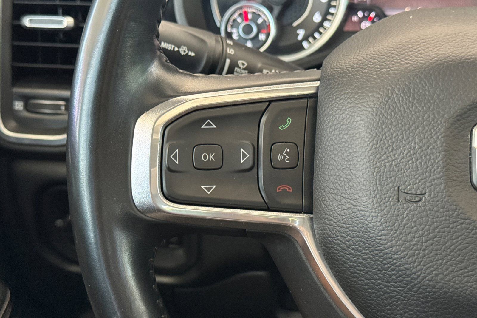 Used 2021 RAM 1500 Laramie AWD/4WD image 36