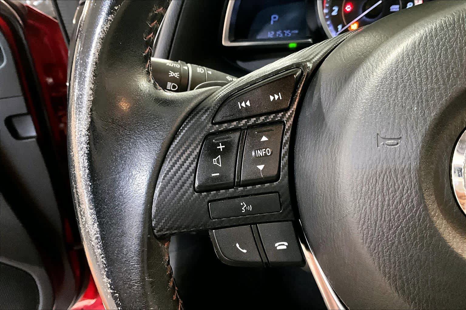 Used 2016 MAZDA MAZDA3 s Grand Touring w/ Technology Package FWD image 23