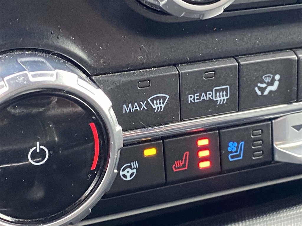 Used 2022 Ford F150 Lariat w/ Equipment Group 502A High image 25