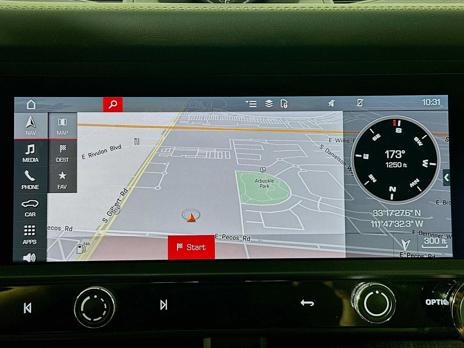 Certified 2023 Porsche Macan S AWD/4WD image 18