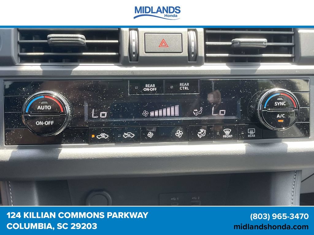 Used 2024 Nissan Pathfinder S AWD/4WD image 27