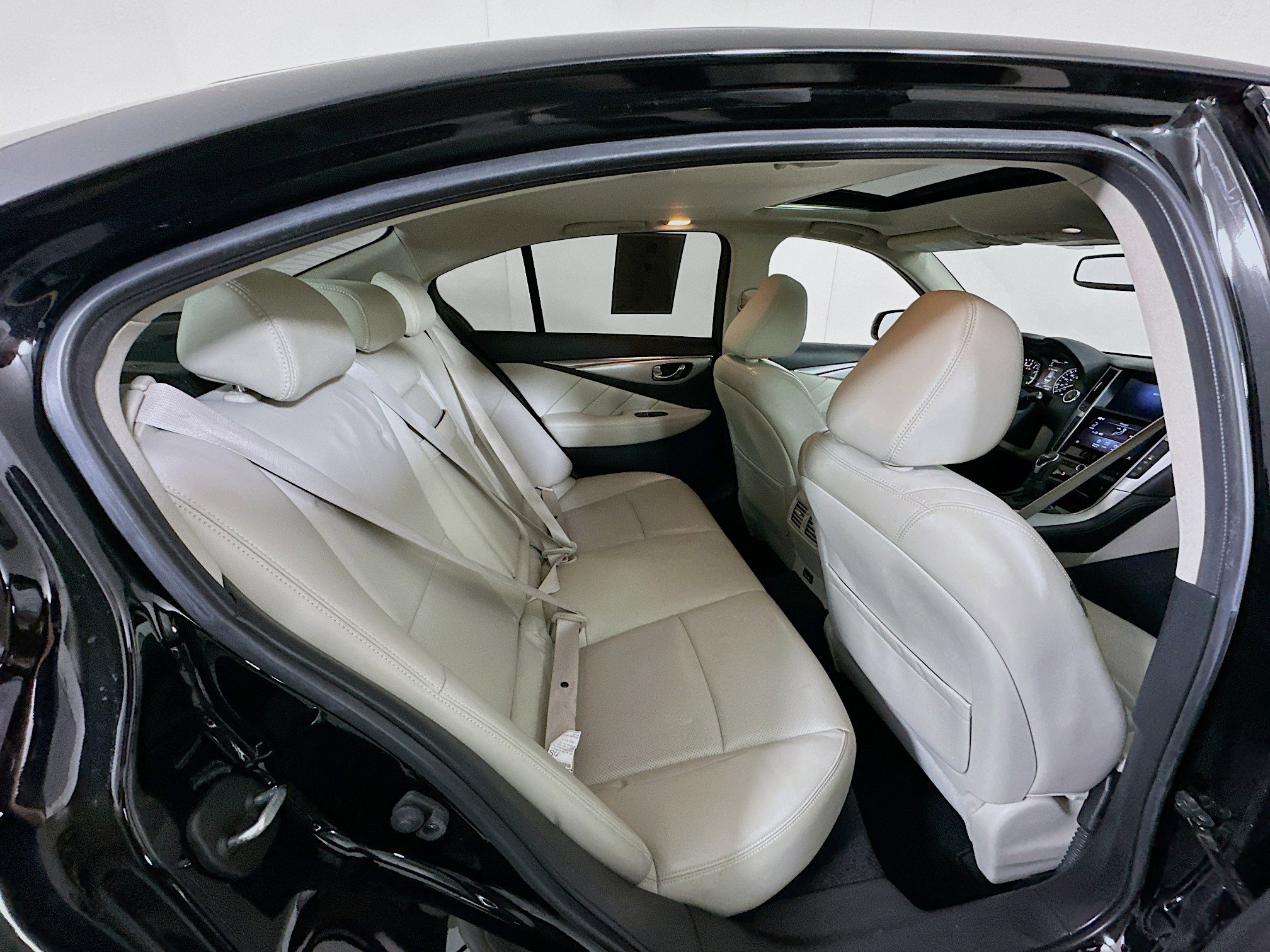 Used 2022 INFINITI Q50 Luxe w/ Cargo Package image 29