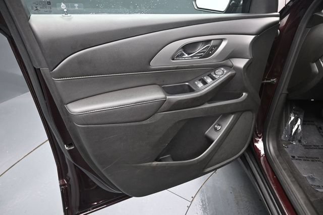 Used 2022 Chevrolet Traverse LT w/ LPO, Floor Liner Package AWD/4WD image 13