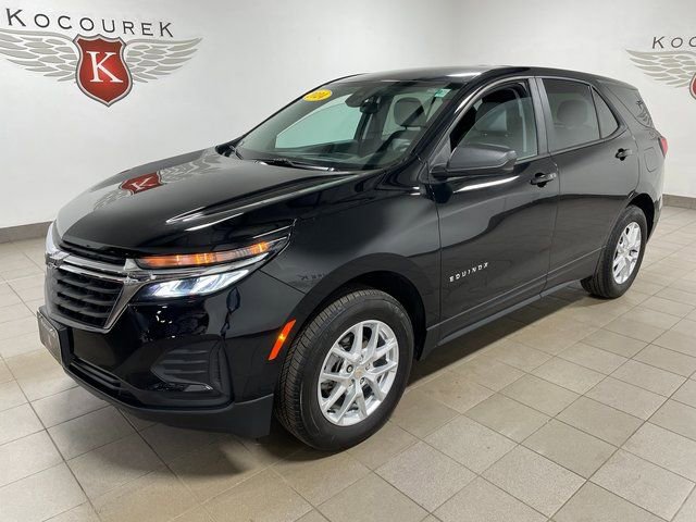 Used 2024 Chevrolet Equinox LS w/ LS Convenience Package AWD/4WD image 3