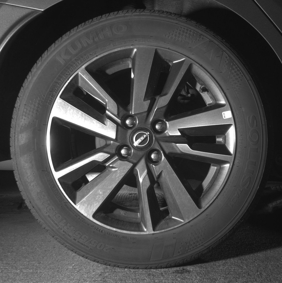 Used 2025 Nissan Versa SV image 15