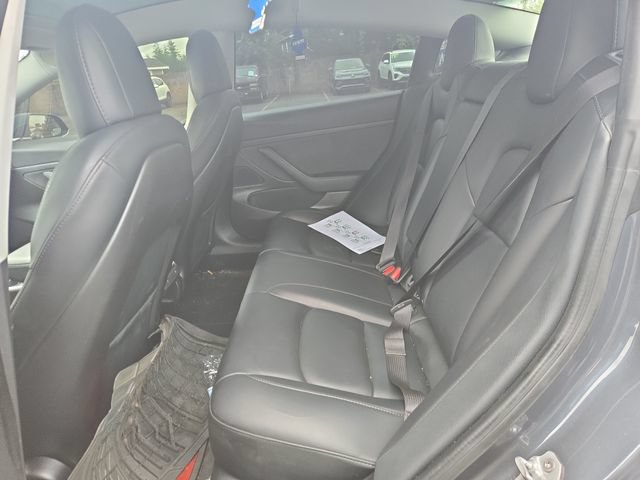 Used 2020 Tesla Model 3 Standard Range Plus RWD image 11