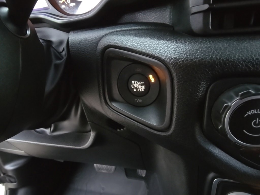 Used 2024 Jeep Wrangler Willys image 18