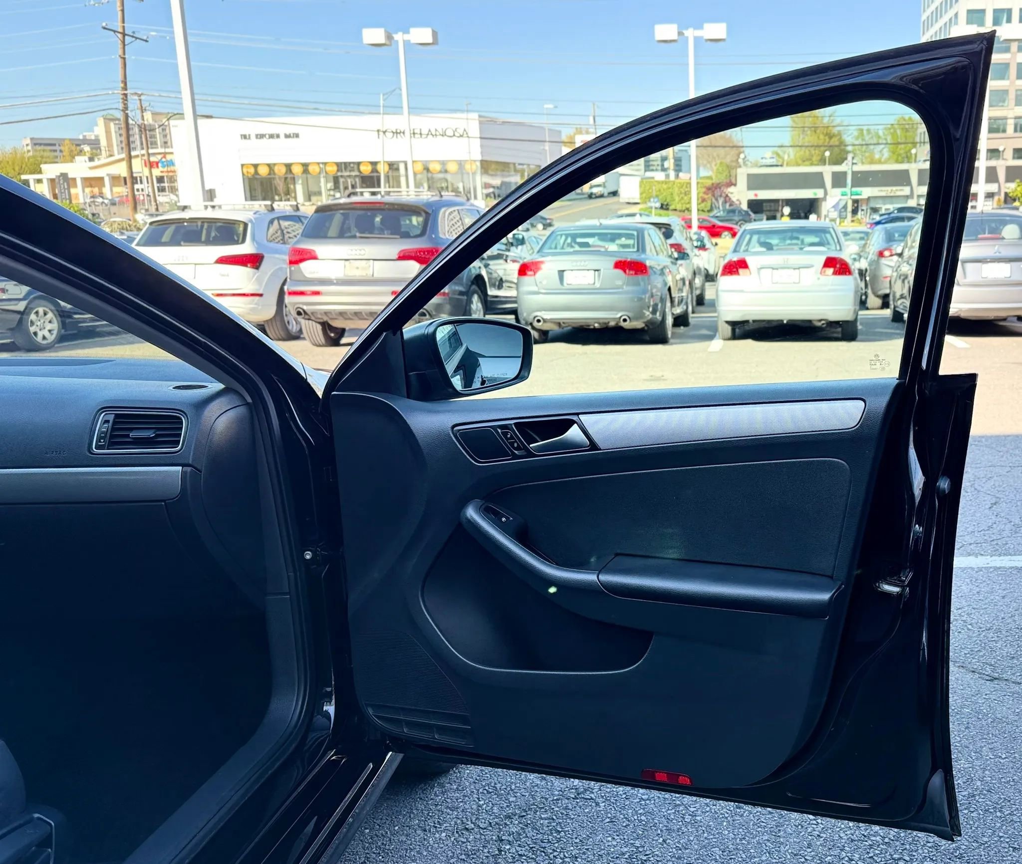 Used 2015 Volkswagen Jetta SE image 30