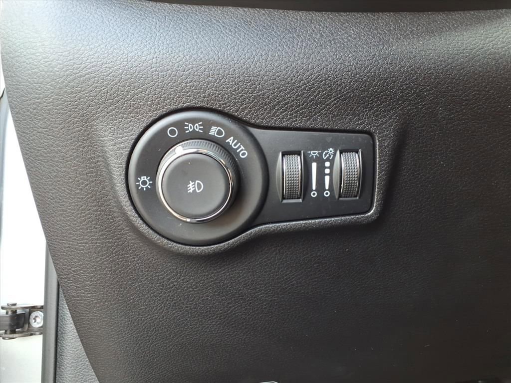 Used 2025 Jeep Compass Limited AWD/4WD image 20
