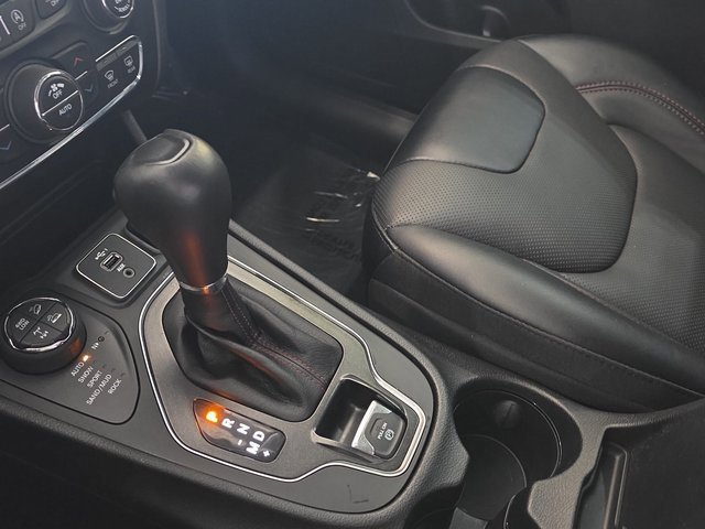 Used 2022 Jeep Cherokee Trailhawk w/ Sound & Nav Group image 24