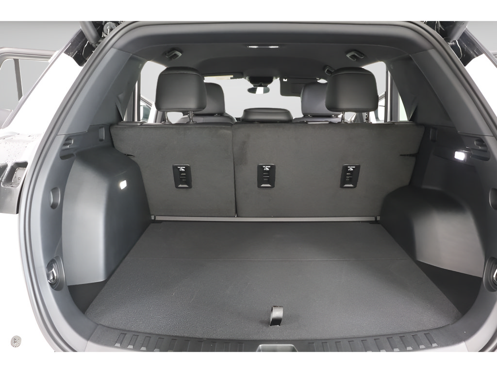 New 2027 Chevrolet Equinox LT w/ Convenience Package II FWD image 29