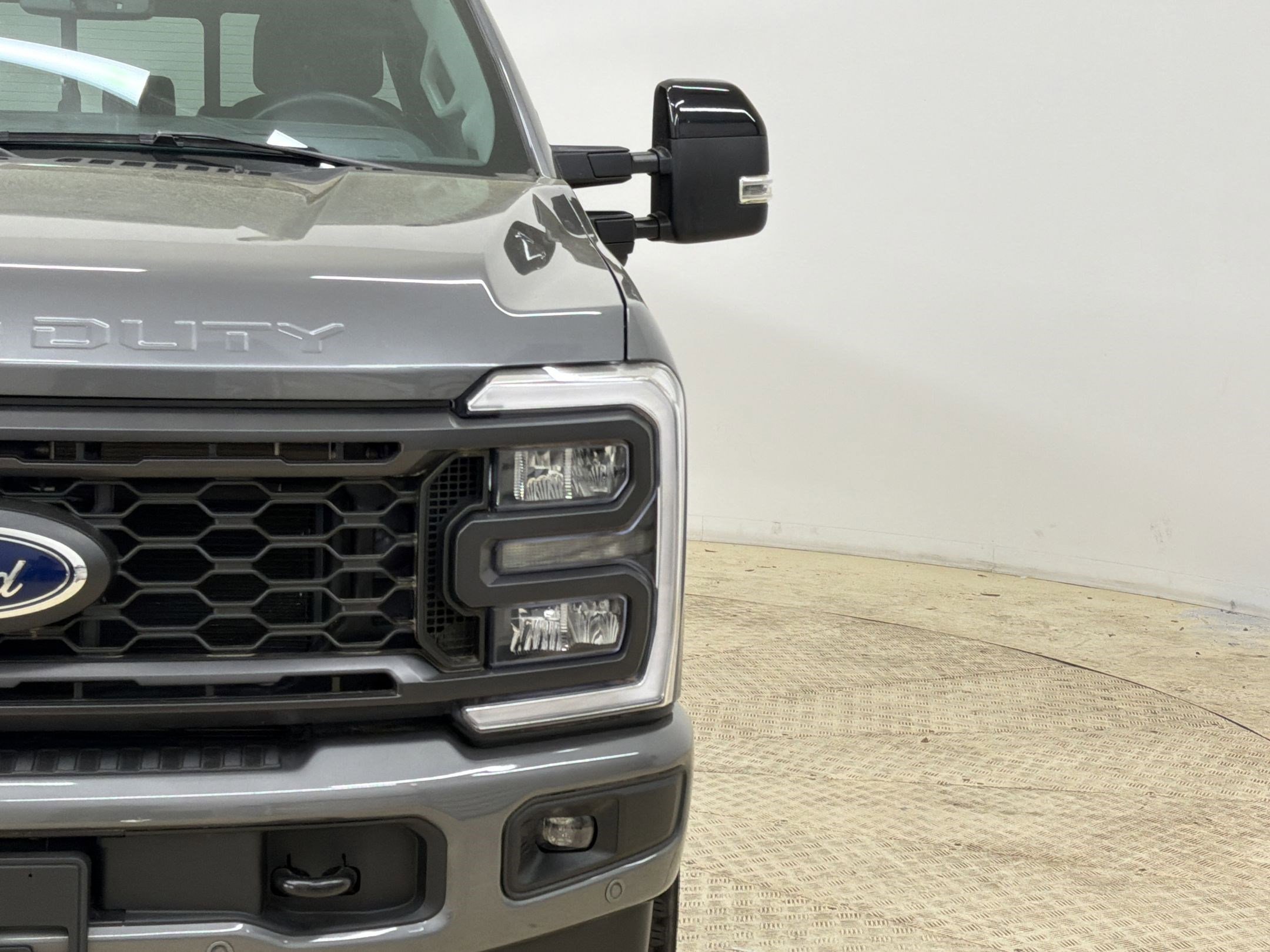 Certified 2024 Ford F250 Lariat w/ Lariat Ultimate Package AWD/4WD image 11