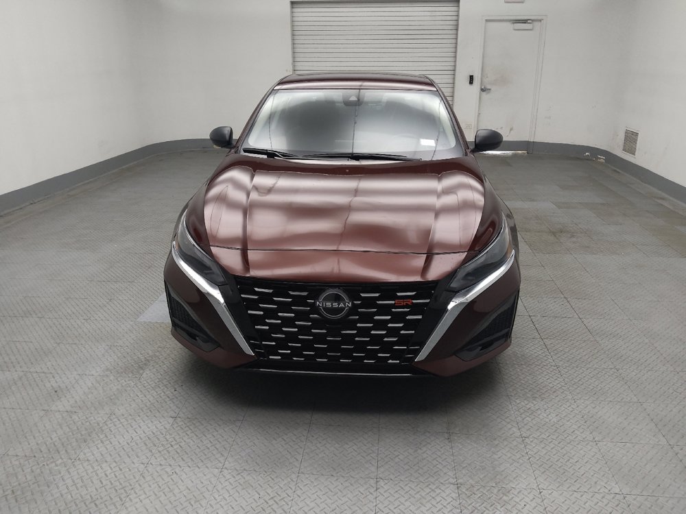 Used 2025 Nissan Altima 2.5 SV FWD image 15