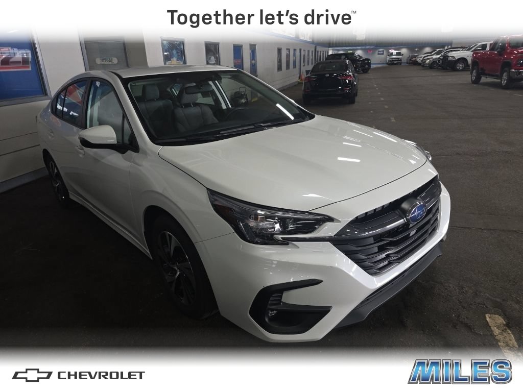 Used 2025 Subaru Legacy Premium AWD/4WD image 1