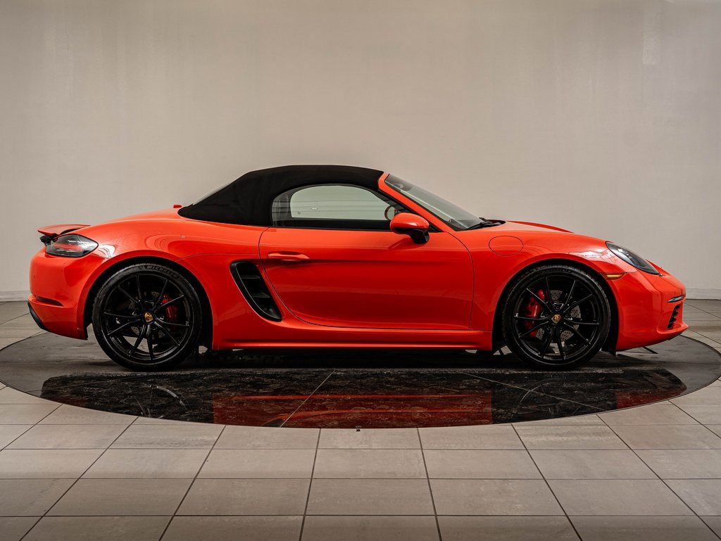 Used 2017 Porsche 718 Boxster S image 9