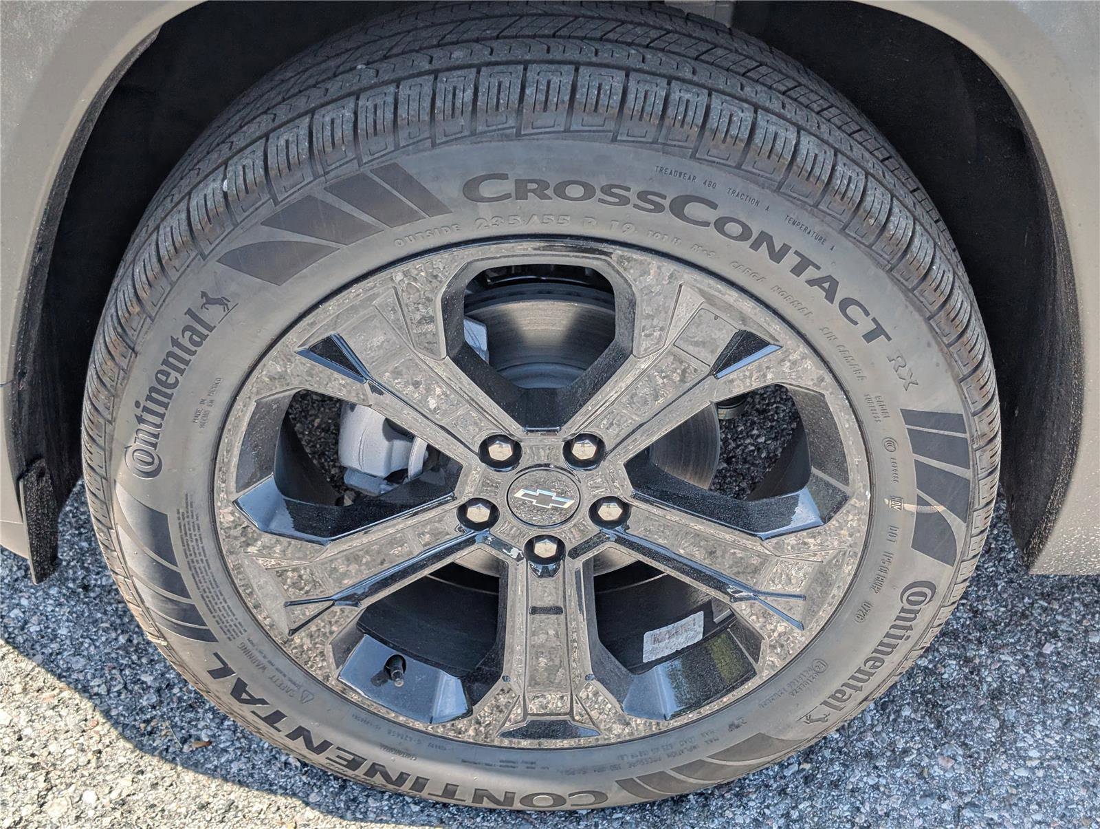 New 2026 Chevrolet Equinox LT w/ Midnight Edition AWD/4WD image 6
