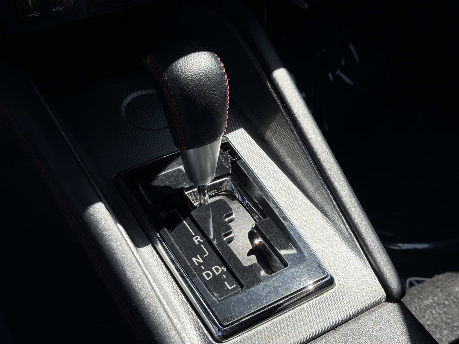 Used 2022 Mitsubishi Outlander Sport ES FWD image 11