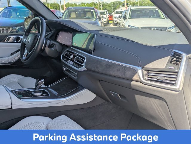 Used 2023 BMW X5 xDrive40i w/ Premium Package AWD/4WD image 29