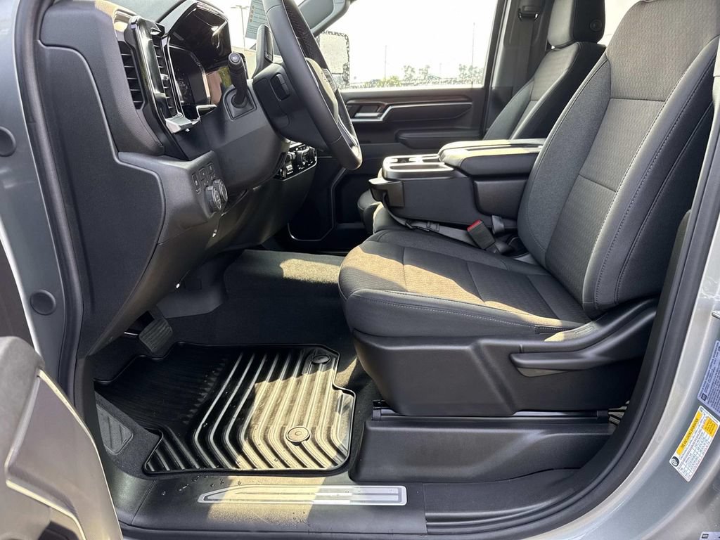 New 2026 Chevrolet Silverado 3500 LT w/ Z71 Off-Road Package AWD/4WD image 9