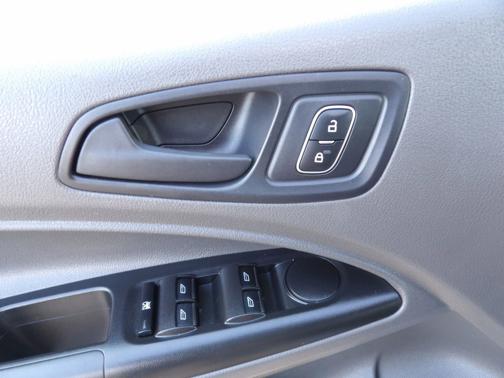 Used 2020 Ford Transit Connect XL FWD image 15