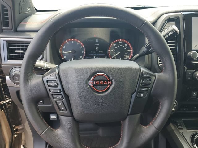 Used 2023 Nissan Titan PRO-4X w/ Pro-4x Convenience Package AWD/4WD image 10