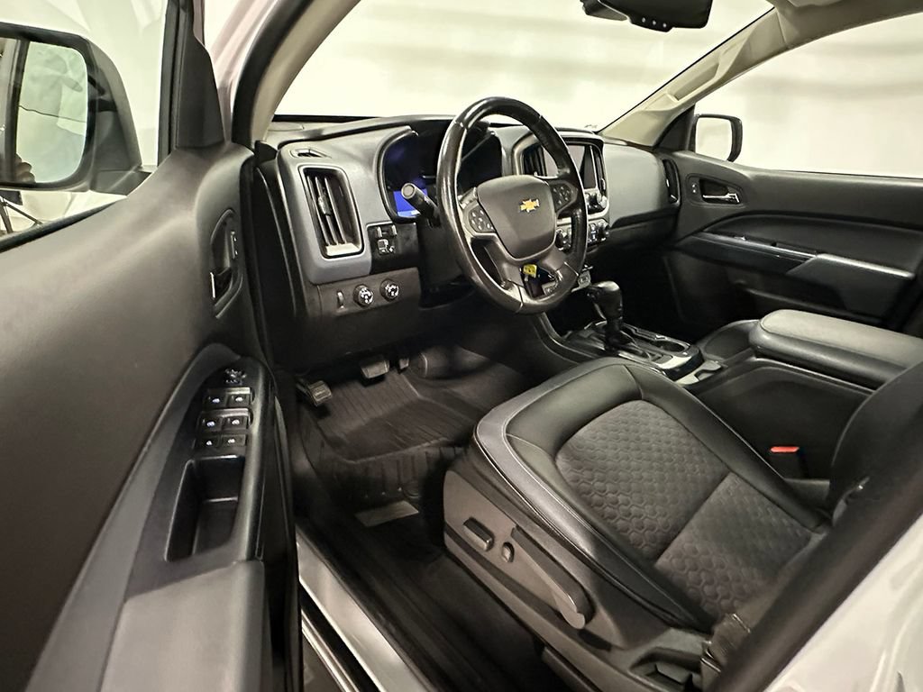 Used 2021 Chevrolet Colorado Z71 w/ Safety Package AWD/4WD image 20