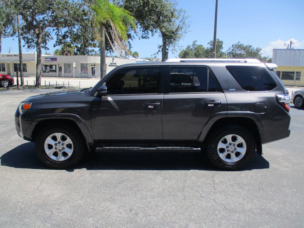 Used 2015 Toyota 4Runner SR5 Premium RWD image 5