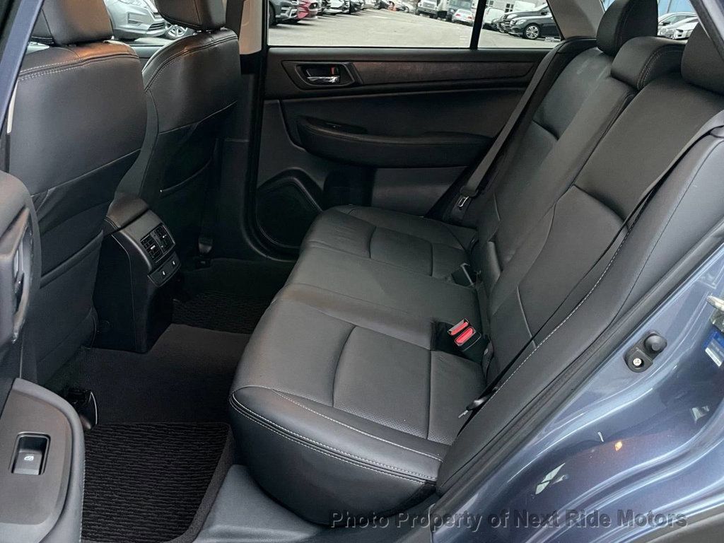 Used 2016 Subaru Outback 3.6R Limited image 11