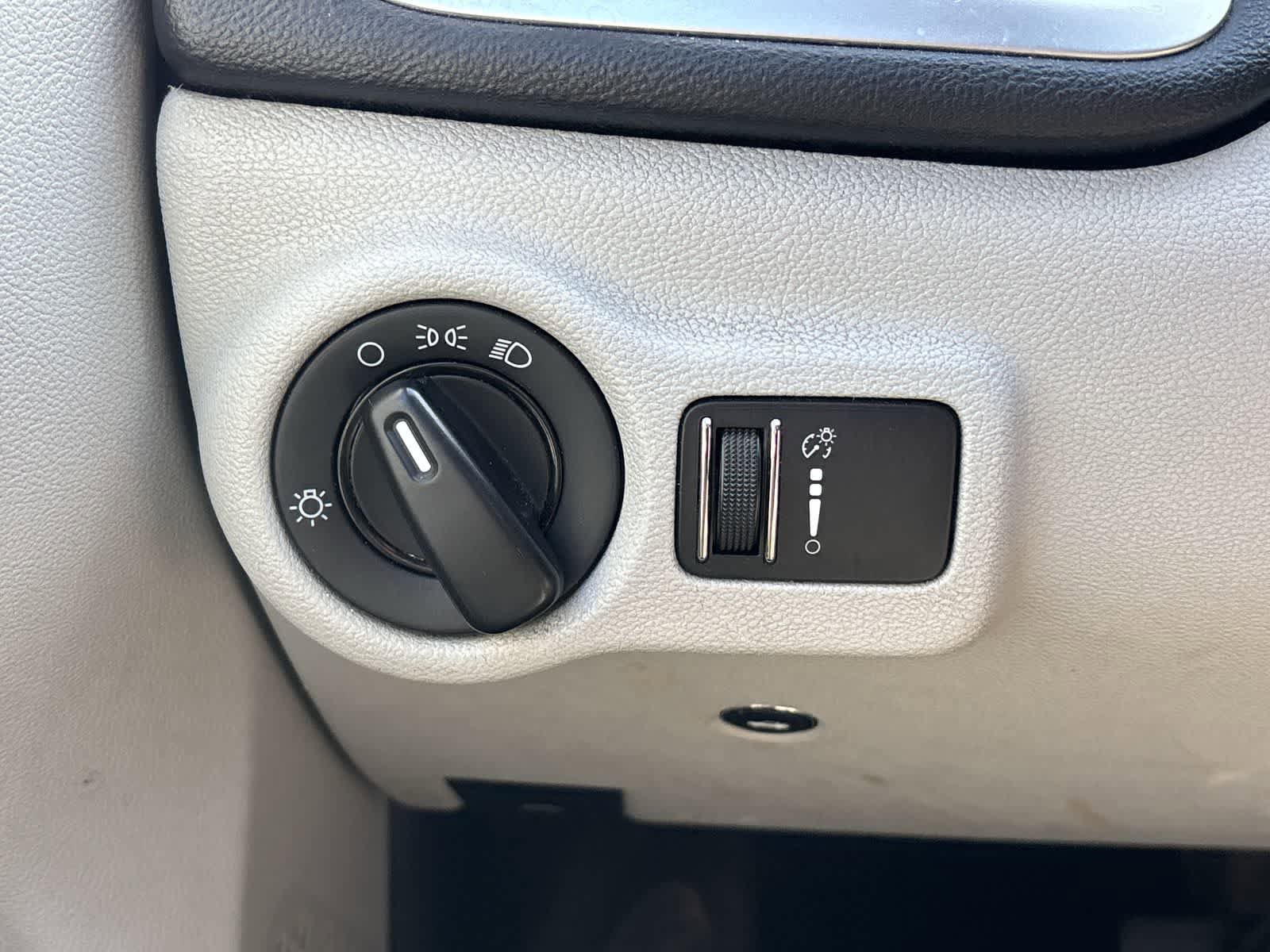 Used 2013 Dodge Dart SXT w/ Popular Equipment Group FWD image 16