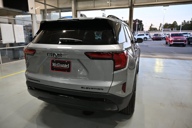 New 2027 GMC Terrain Elevation w/ Elevation Premium Package FWD image 5