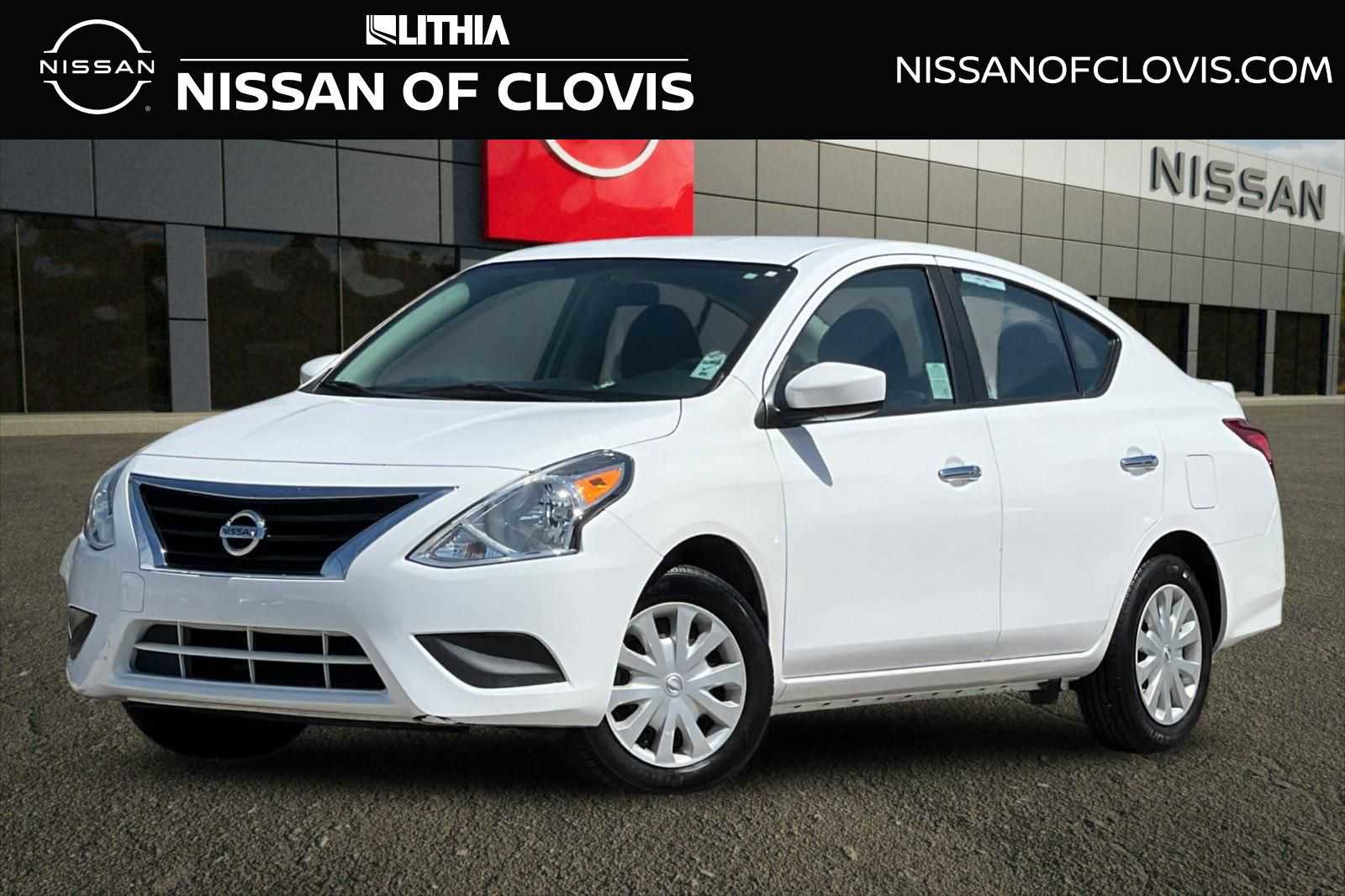 Used 2018 Nissan Versa SV FWD image 1